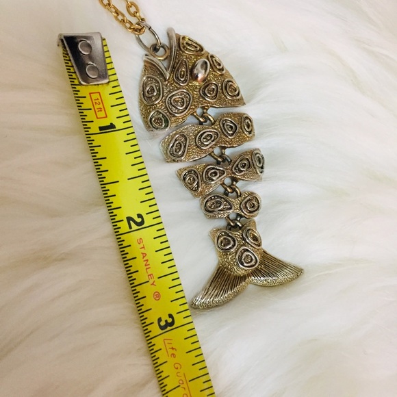 Unique Long Gold Tone Chain with Fishes and pearls - Picture 6 of 8